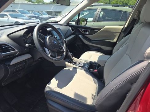 Used 2023 Subaru Forester Limited AWD/4WD image 2