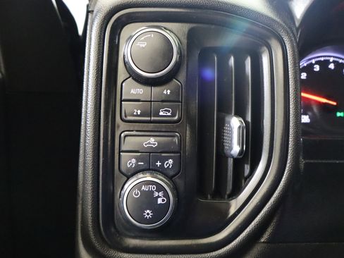 Used 2021 Chevrolet Silverado 1500 Custom image 31