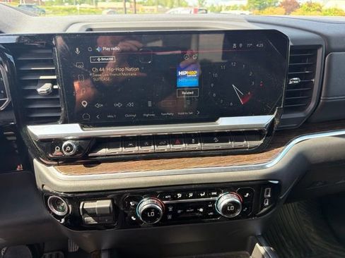 Used 2023 GMC Sierra 1500 Elevation w/ X31 Off-Road Package AWD/4WD image 23