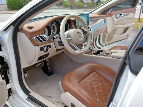 Used 2015 Mercedes-Benz CLS 400 image 15