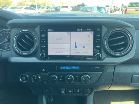 Used 2023 Toyota Tacoma TRD Sport AWD/4WD image 5