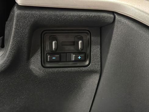 Used 2025 Ford Expedition Max Active AWD/4WD image 38