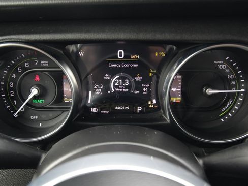 Used 2023 Jeep Wrangler Unlimited Sahara image 45