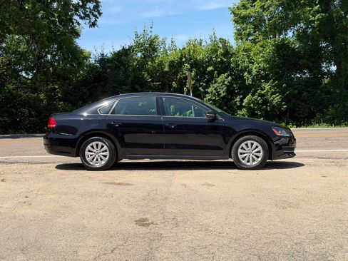 Used 2012 Volkswagen Passat 2.5 S FWD image 4