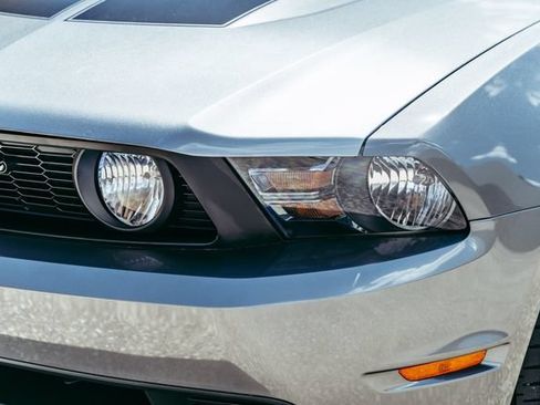 Used 2011 Ford Mustang GT Premium w/ Comfort Pkg RWD image 43