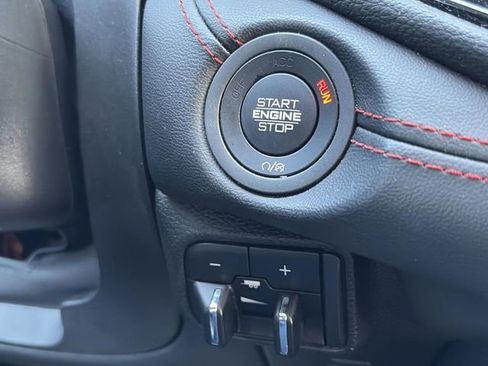 Used 2024 Dodge Durango GT image 19