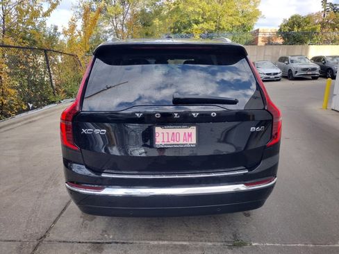 New 2026 Volvo XC90 B6 Plus w/ Protection Package Premier image 7