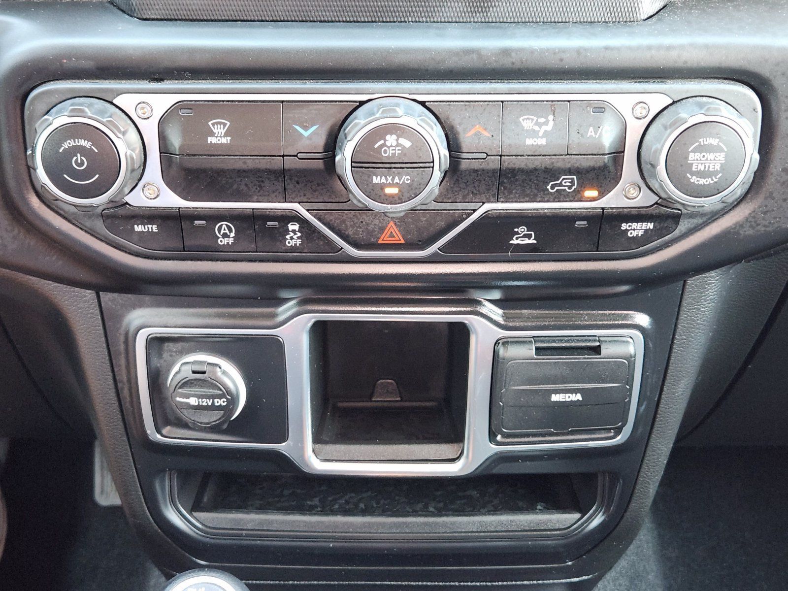 Used 2023 Jeep Wrangler Sport AWD/4WD image 26