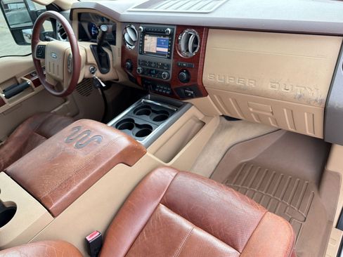 Used 2011 Ford F250 King Ranch w/ King Ranch w/Chrome Pkg image 27