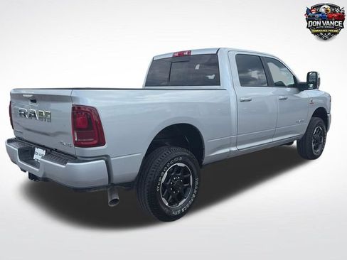 Used 2026 RAM 2500 Laramie AWD/4WD image 5
