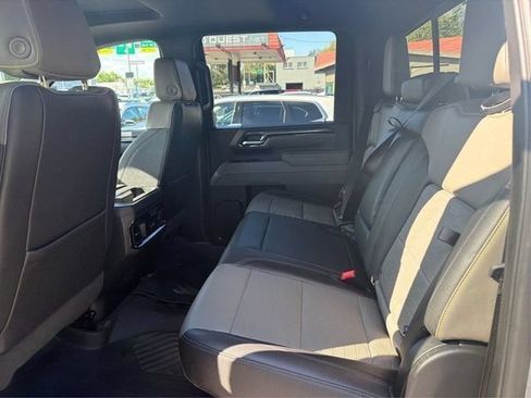 Used 2025 Chevrolet Silverado 2500 ZR2 w/ ZR2 Bison Edition AWD/4WD image 10