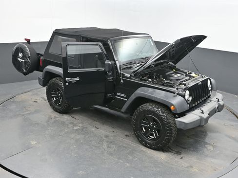 Used 2014 Jeep Wrangler Sport image 34