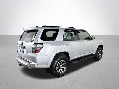 Used 2021 Toyota 4Runner TRD Off-Road Premium w/ Moonroof Package AWD/4WD image 6