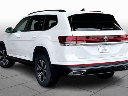 New 2026 Volkswagen Atlas SE FWD image 12