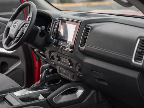 Used 2023 Nissan Frontier SV w/ Technology Package image 19