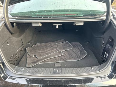 Used 2010 Mercedes-Benz E 350 4MATIC Sedan image 12