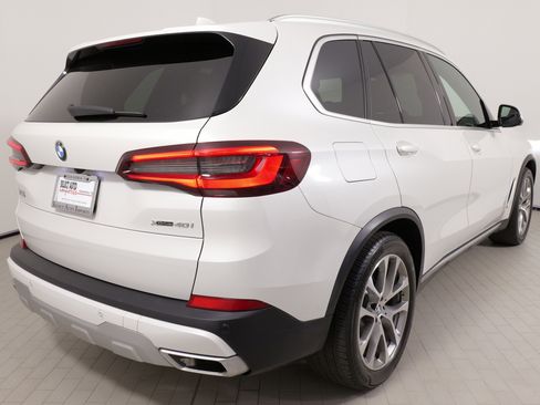 Used 2021 BMW X5 xDrive40i w/ Convenience Package image 13