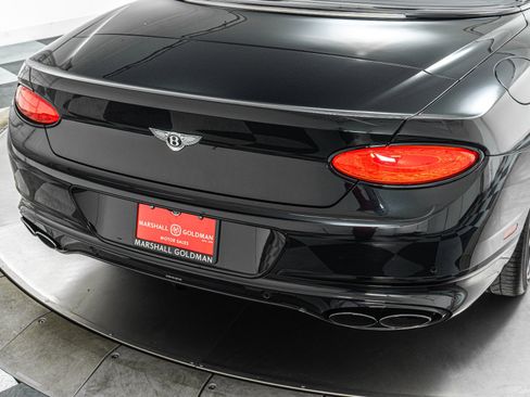 Used 2023 Bentley Continental GT V8 image 39