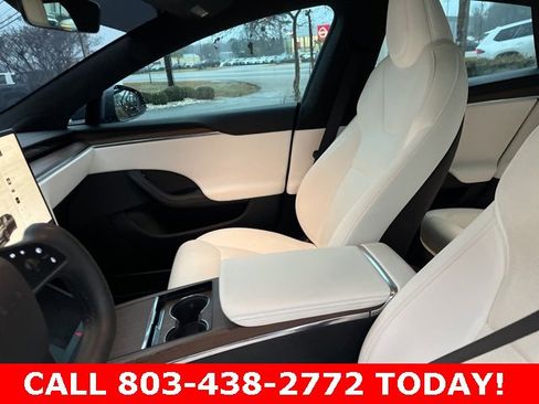 Used 2022 Tesla Model S image 10