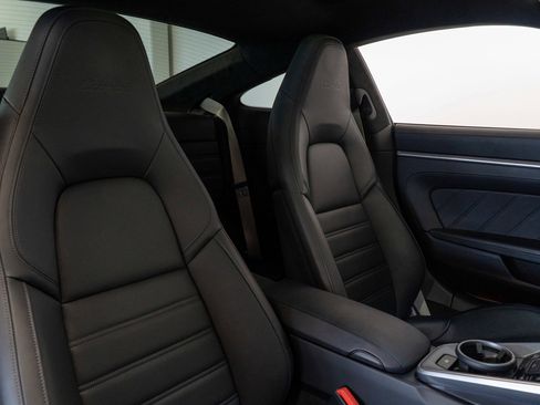 Used 2022 Porsche 911 Turbo AWD/4WD image 13