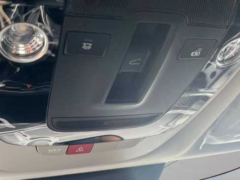 New 2026 Kia Sportage SX FWD image 36