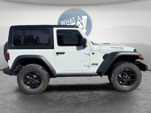 Certified 2025 Jeep Wrangler Willys image 10