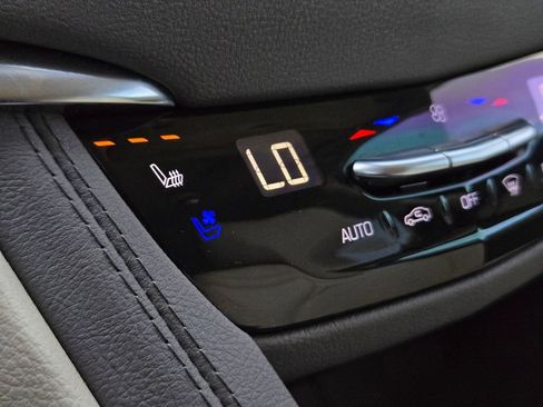 Certified 2023 Cadillac XT5 Premium Luxury image 21