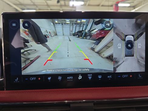 Used 2023 Lincoln Corsair Reserve w/ Equipment Group 201A image 28