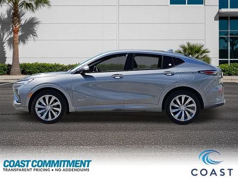 Used 2025 Buick Envista Avenir FWD image 9