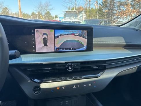 Used 2025 Nissan Murano SL w/ Cargo Package image 3