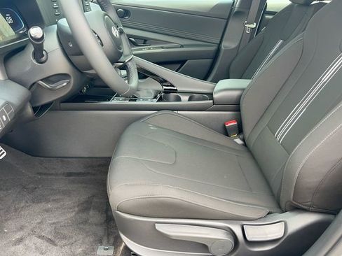 New 2026 Hyundai Elantra SEL Sport Premium FWD image 6