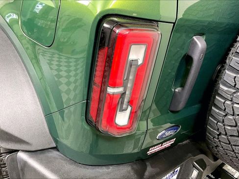 Used 2023 Ford Bronco Wildtrak image 29