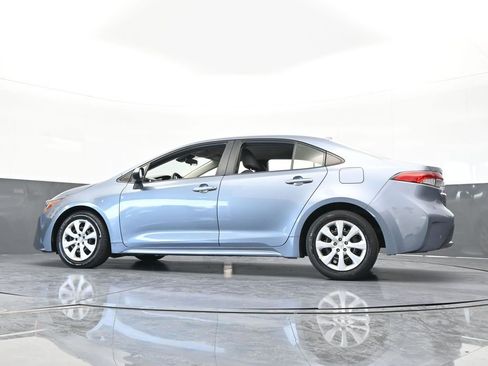 Used 2021 Toyota Corolla LE image 49