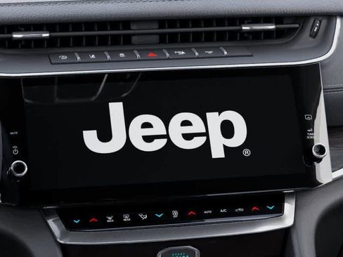 New 2026 Jeep Grand Cherokee Altitude AWD/4WD image 18