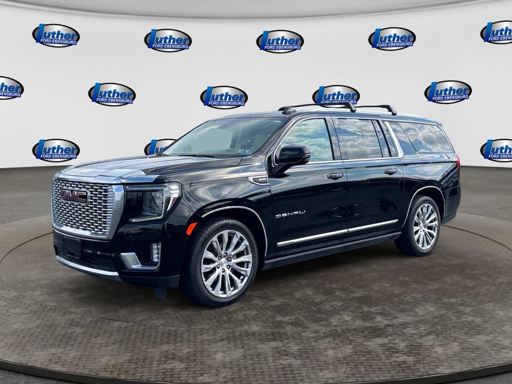 Used 2022 GMC Yukon XL Denali w/ Denali Reserve Package AWD/4WD image 1