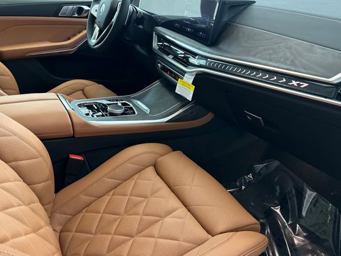 New 2026 BMW X7 xDrive40i image 27