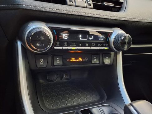 Used 2024 Toyota RAV4 XLE Premium image 19