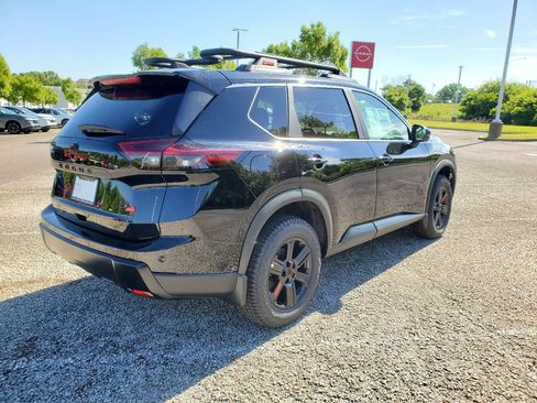 New 2026 Nissan Rogue SV w/ Rock Creek Premium Package AWD/4WD image 4