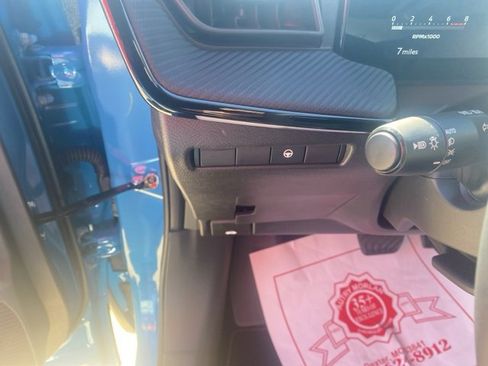 New 2025 Nissan Kicks SR image 19