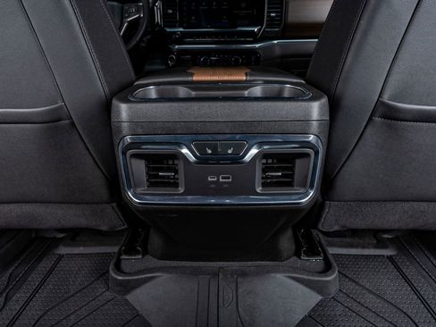 Used 2025 Chevrolet Silverado 2500 High Country w/ High Country Premium Package image 32