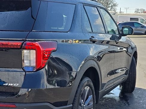 New 2026 Ford Explorer Active w/ Active Comfort Package image 70
