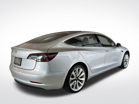Used 2018 Tesla Model 3 Long Range image 3