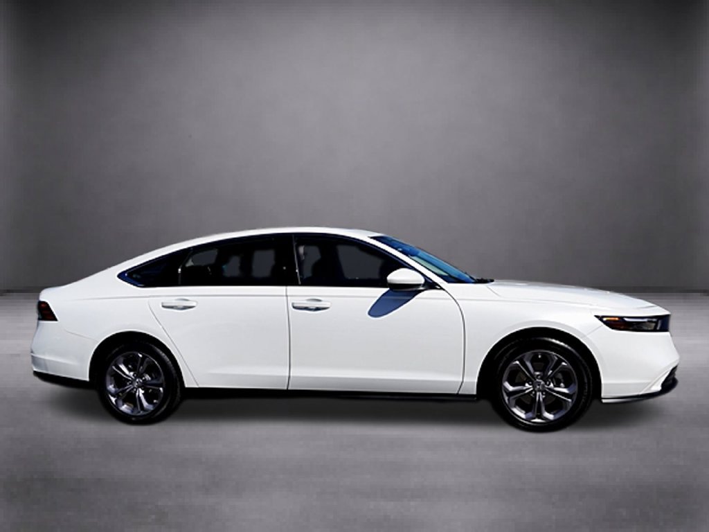 Used 2024 Honda Accord EX image 3