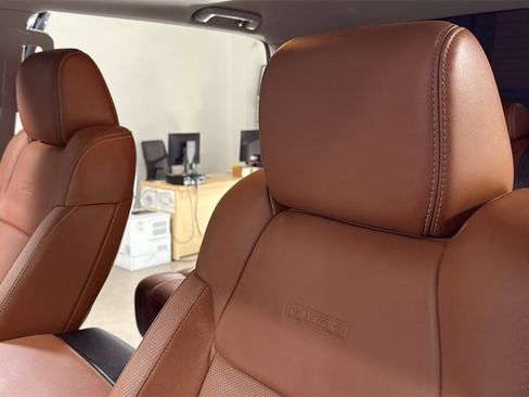 Used 2019 Toyota Tundra 1794 Edition image 13