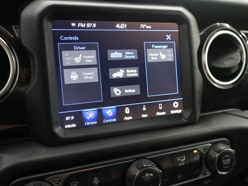 Used 2022 Jeep Wrangler Unlimited Sahara AWD/4WD image 47