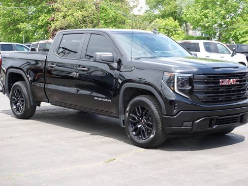 Used 2024 GMC Sierra 1500 Pro w/ Graphite Edition AWD/4WD image 5