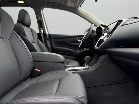New 2025 Subaru Ascent Limited image 13
