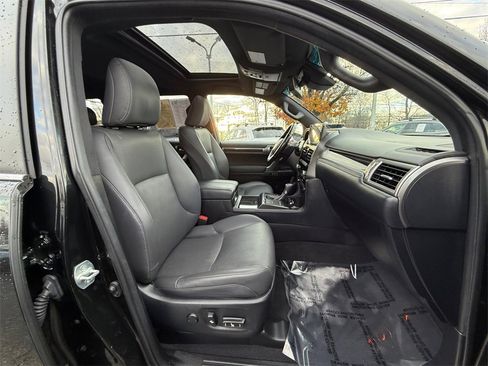Used 2022 Lexus GX 460 Premium image 31