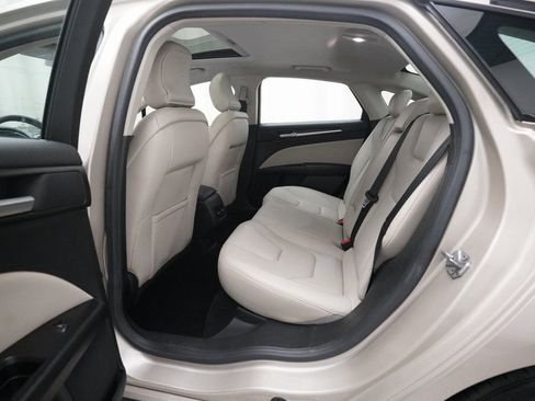 Used 2017 Ford Fusion Titanium image 15