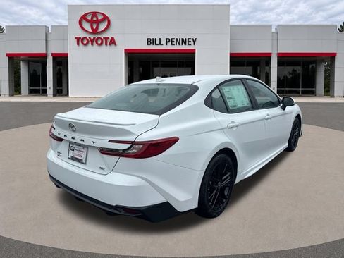 New 2026 Toyota Camry SE FWD image 5